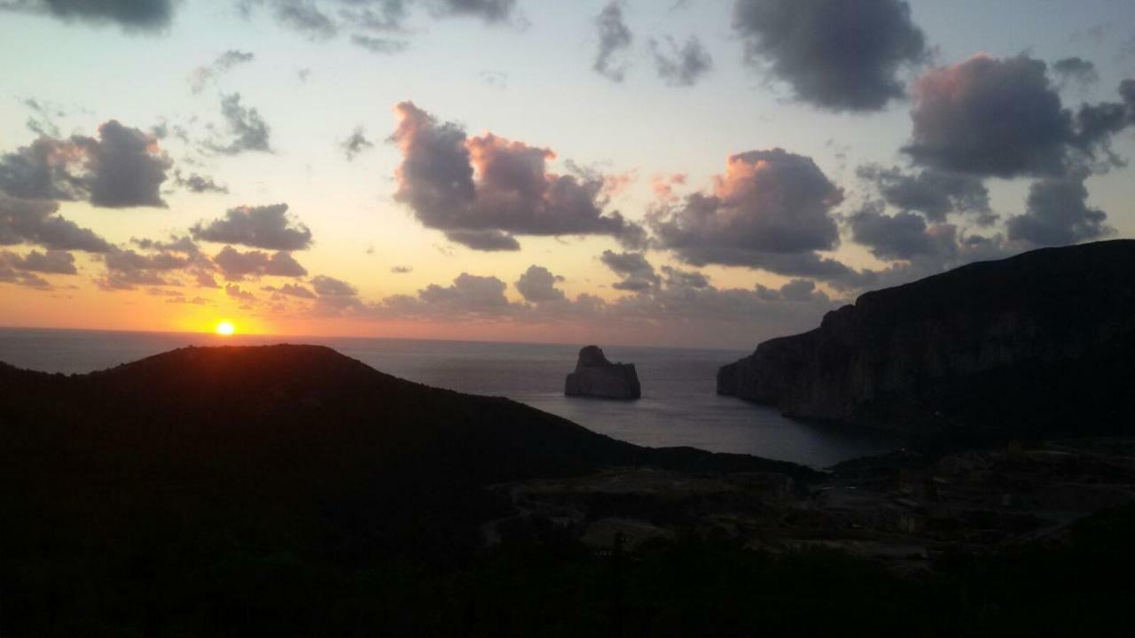 A.C. Le Pavoncelle Bed & Breakfast Assemini Bagian luar foto