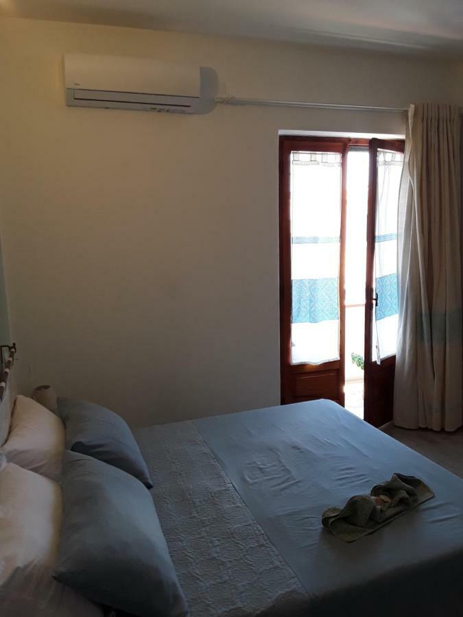 A.C. Le Pavoncelle Bed & Breakfast Assemini Bagian luar foto
