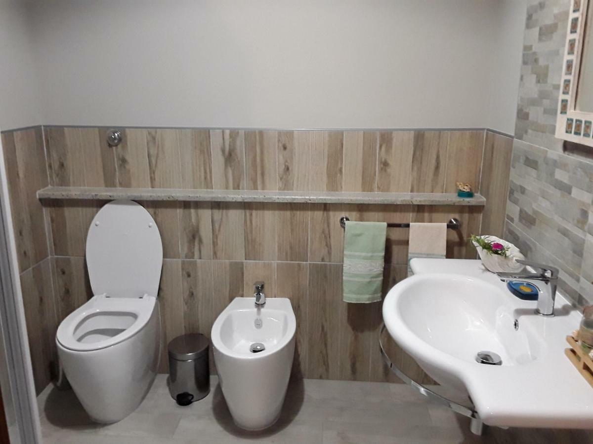 A.C. Le Pavoncelle Bed & Breakfast Assemini Bagian luar foto