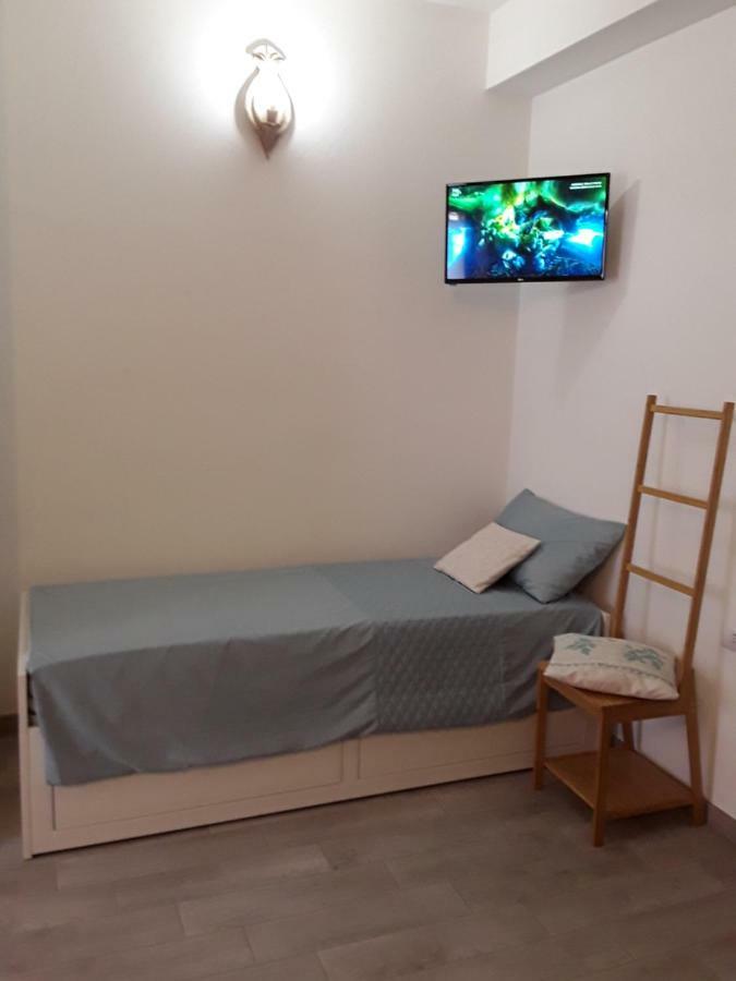 A.C. Le Pavoncelle Bed & Breakfast Assemini Bagian luar foto