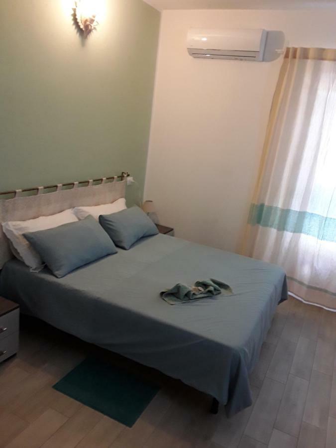 A.C. Le Pavoncelle Bed & Breakfast Assemini Bagian luar foto
